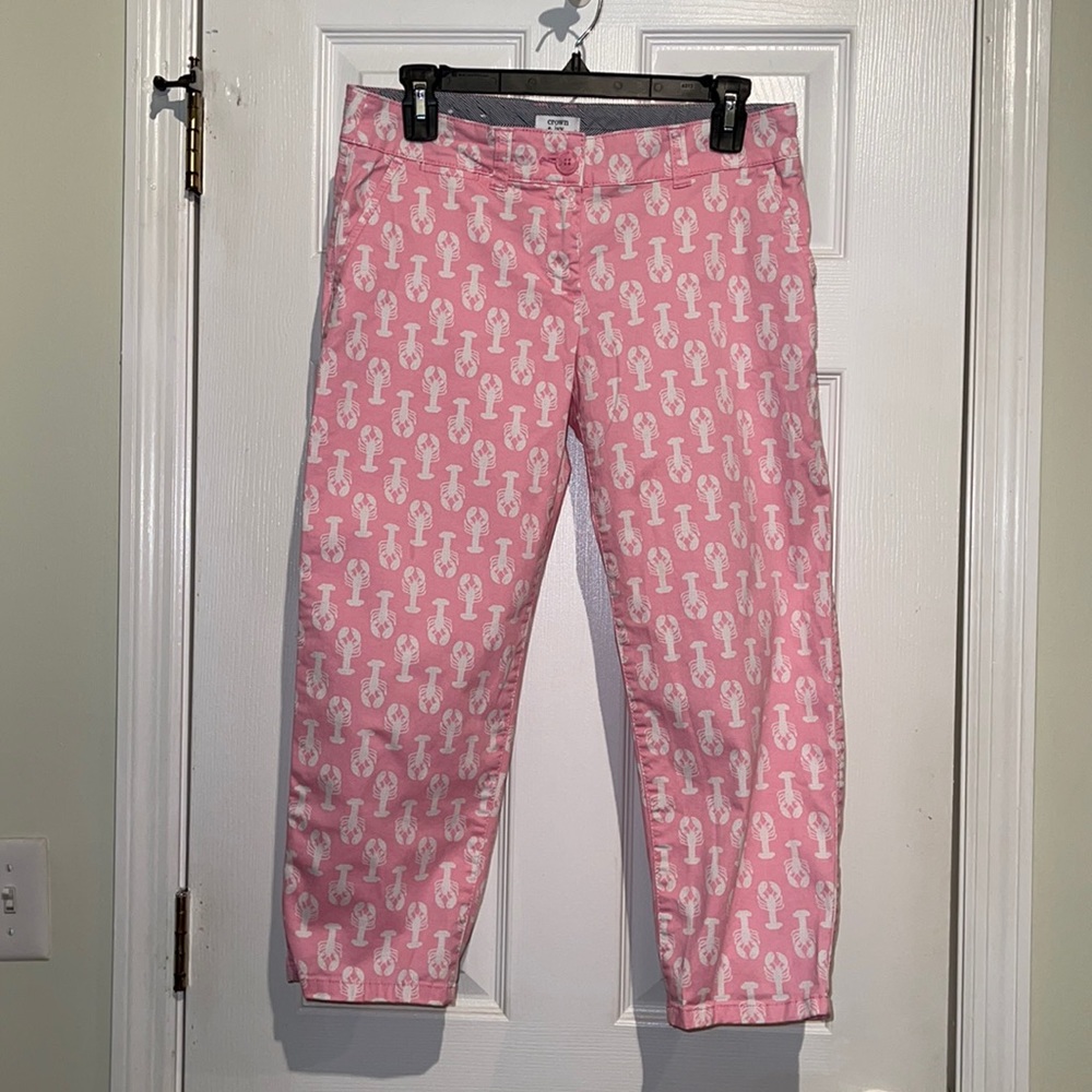 Crown & ivy pink lobster print capris